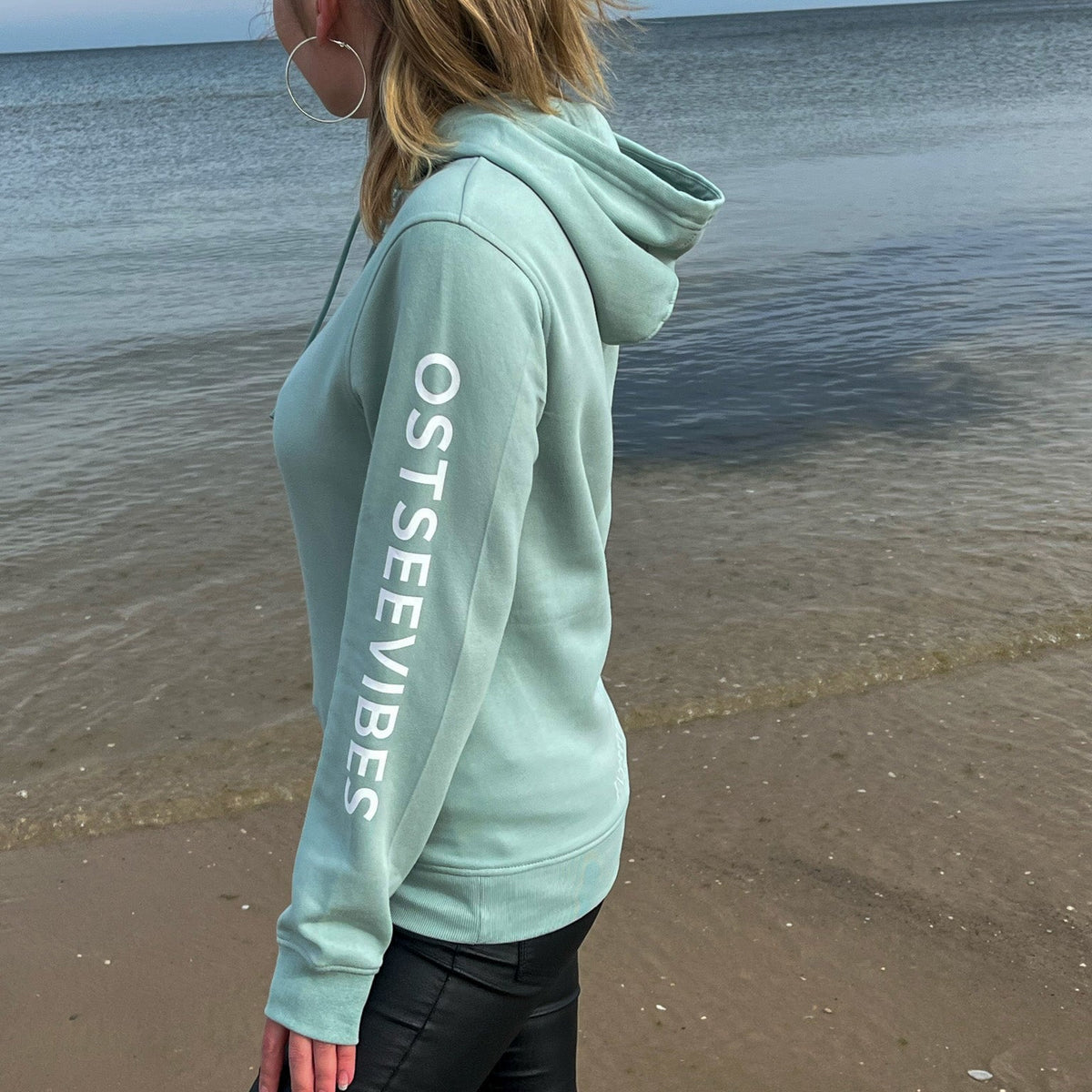 Unisex Hoodie "OSTSEEVIBES" | Mint - INSELLIEBE USEDOM
